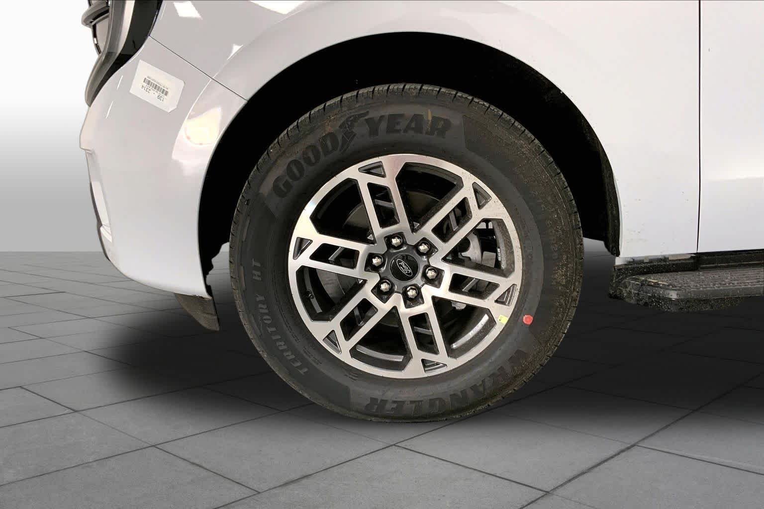 New 2026 Space Silver Metallic Ford Active image 9