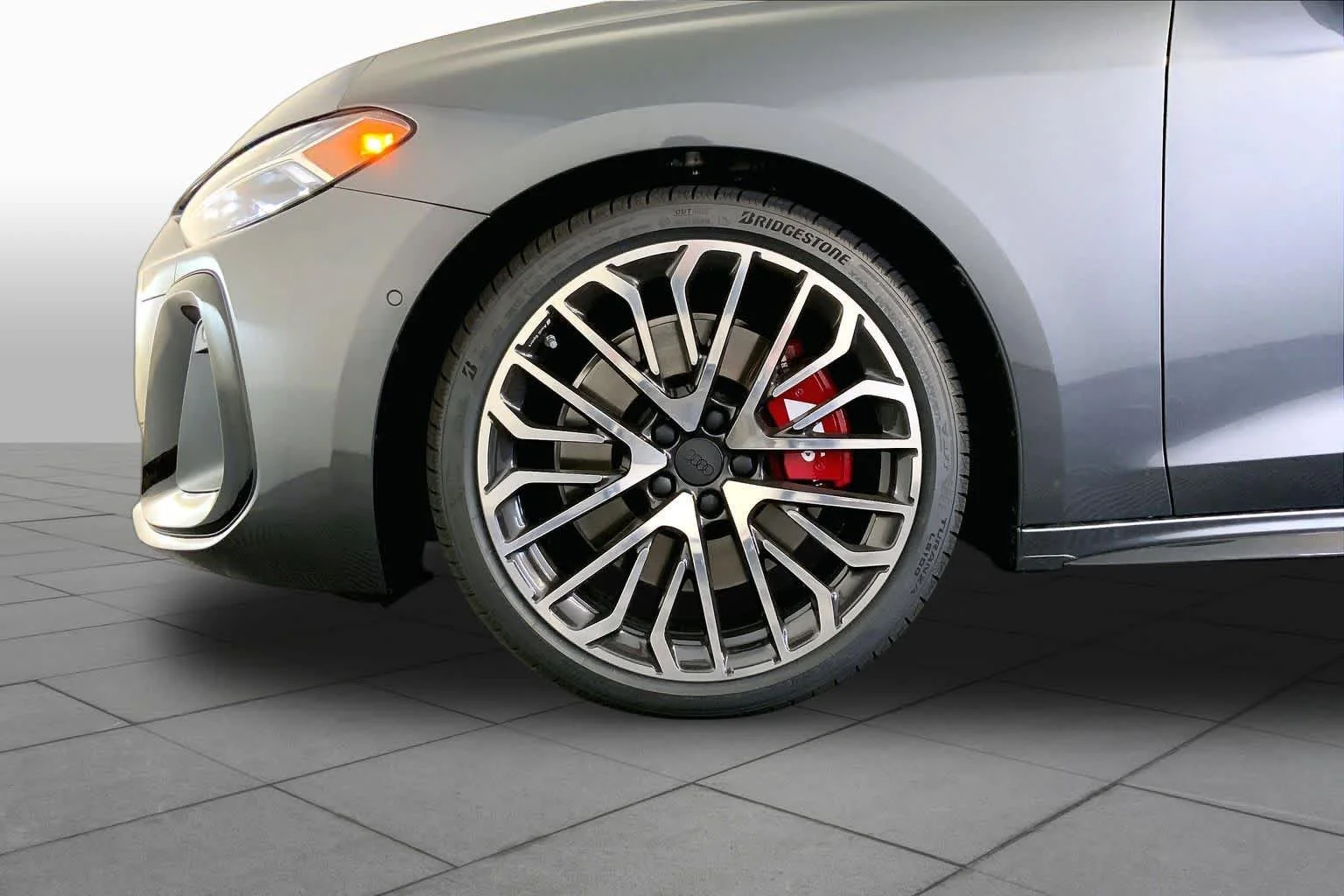 New 2026 Daytona Gray pe Audi Premium Plus image 12
