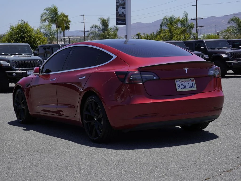 Used 2018 Red Tesla Long Range image 5