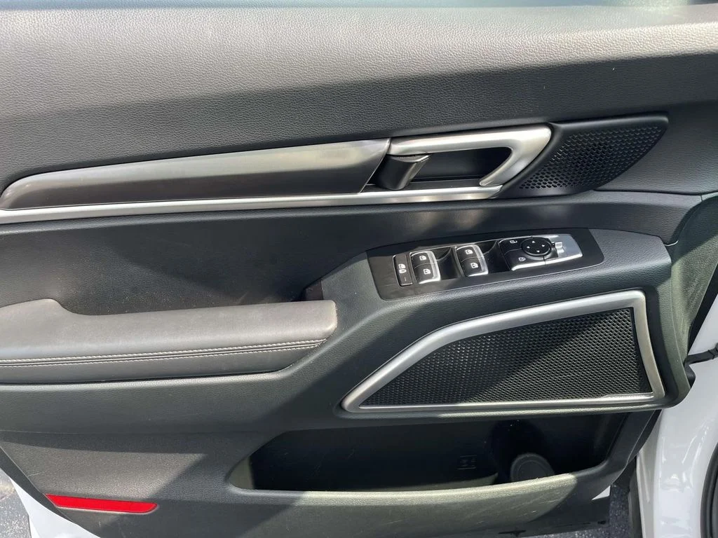 2025 Kia Telluride S - Photo 18