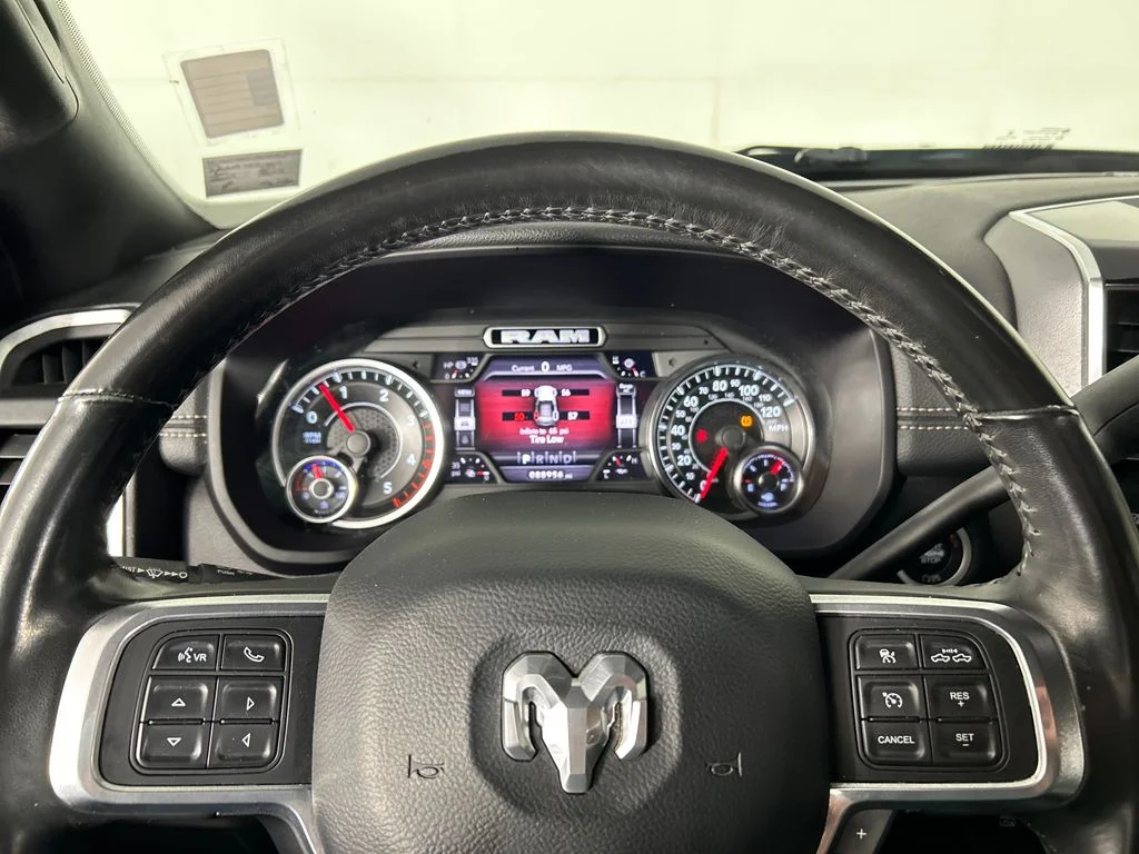 Used 2022 Black Ram Laramie image 14