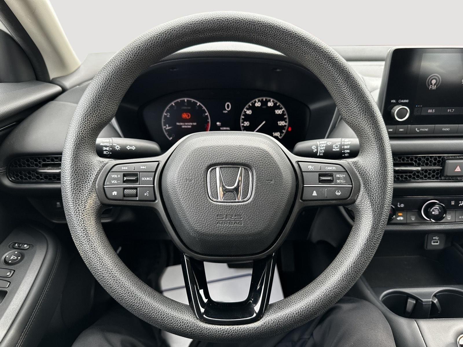 Used 2023 Platinum White Pearl Honda LX image 10
