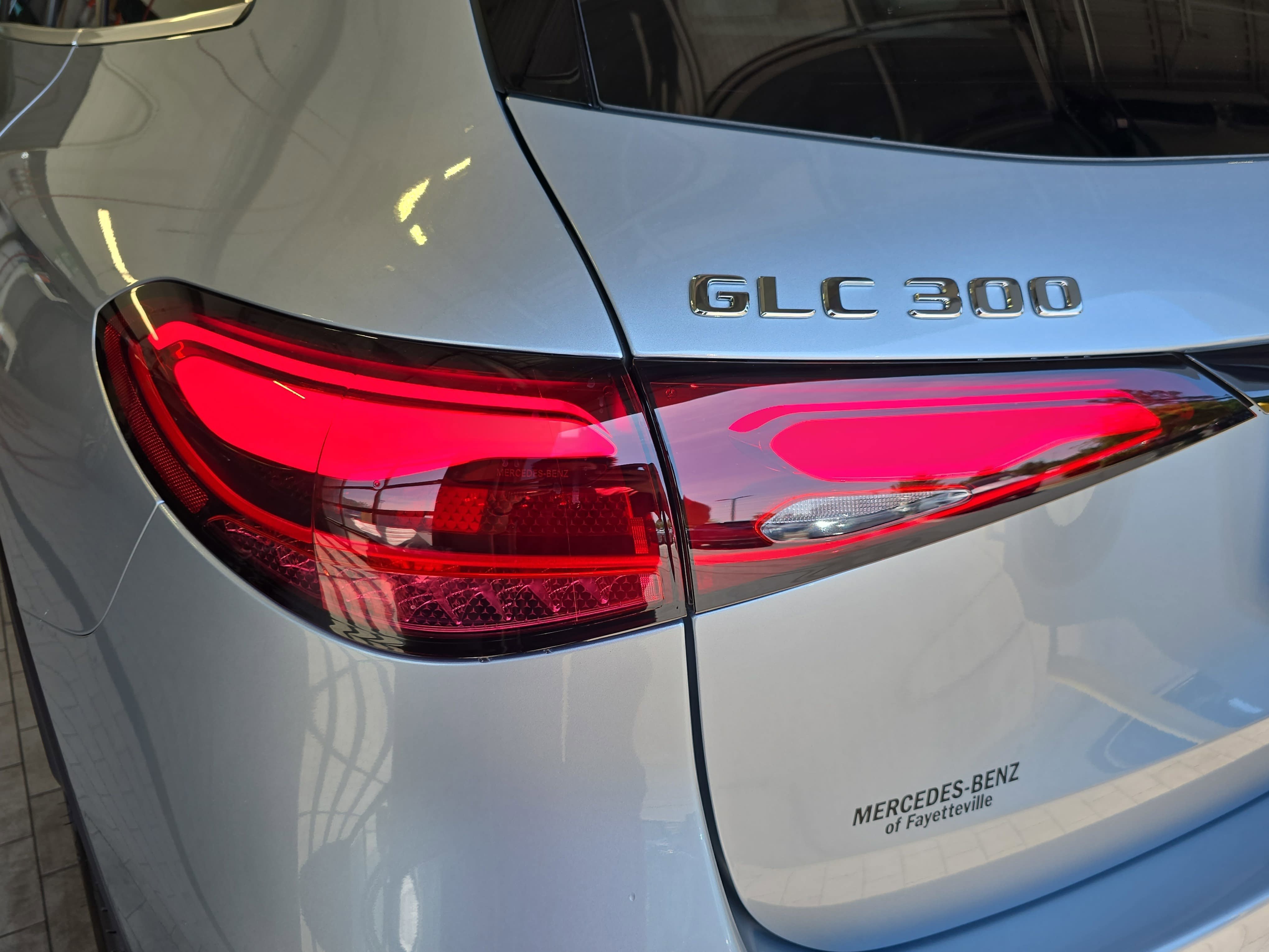 New 2026 Cirrus Silver Metallic Mercedes-Benz GLC300 image 35