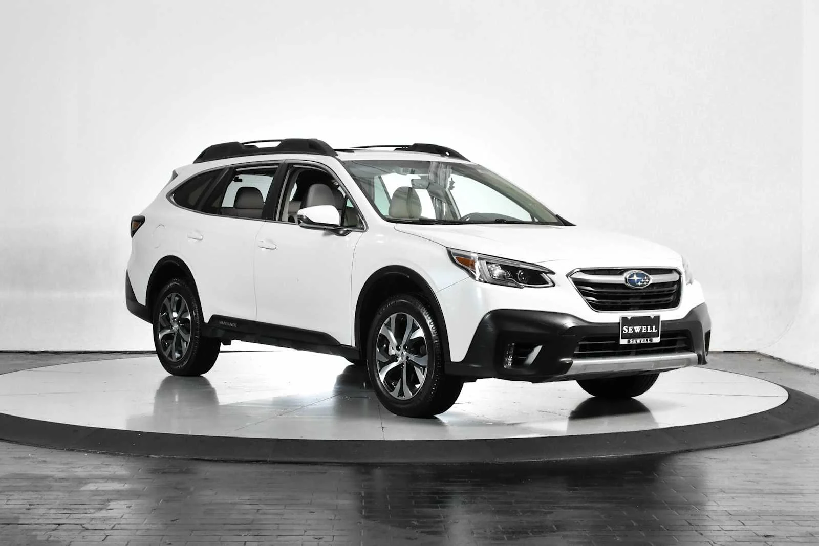 Used 2022 Crystal White Pearl Subaru Limited image 8