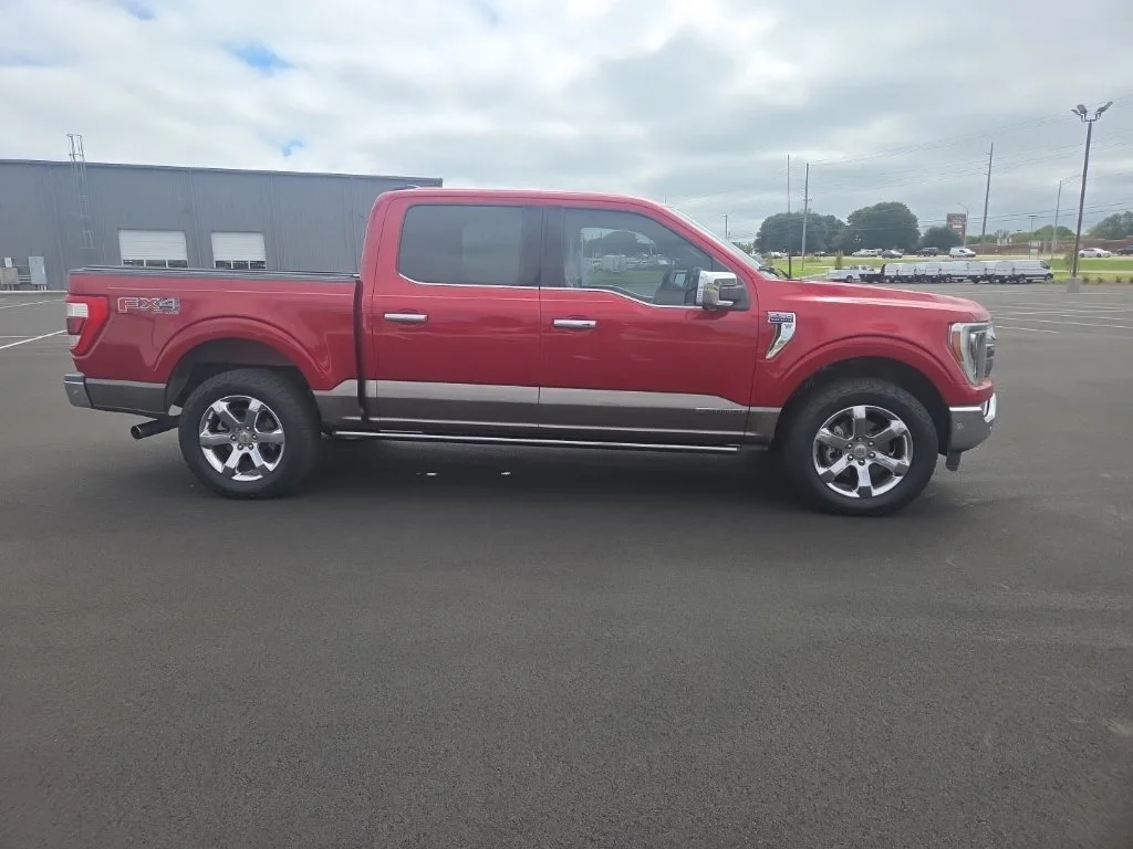 Used 2021 Red Ford King Ranch image 17