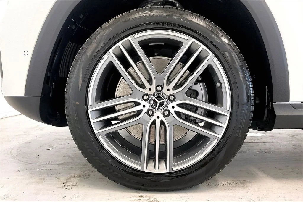 New 2026 Polar White Mercedes-Benz GLS 450 image 24
