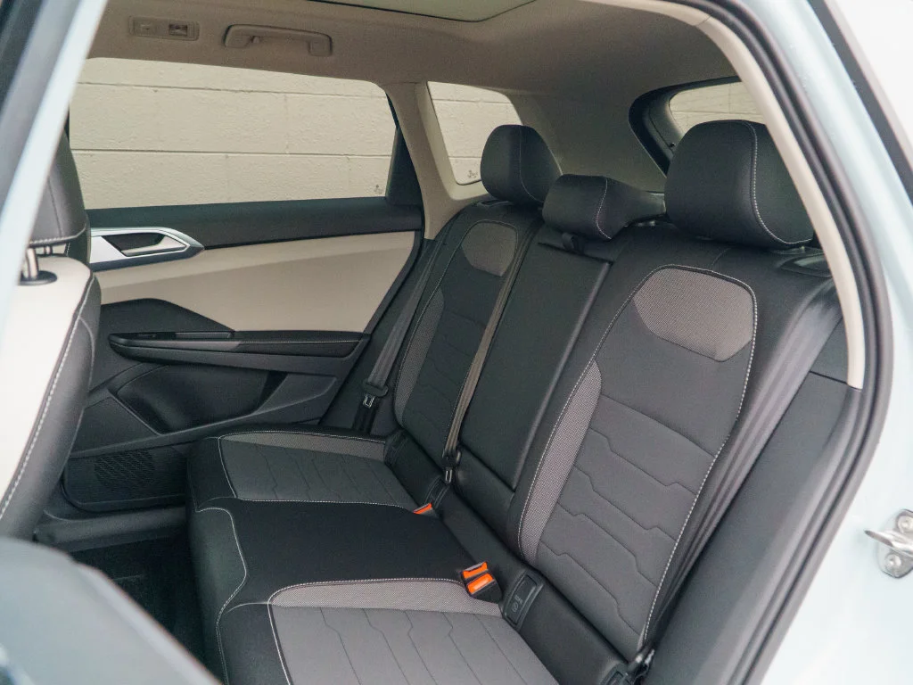 New 2027 Monument Gray Volkswagen 1.5T SE image 9