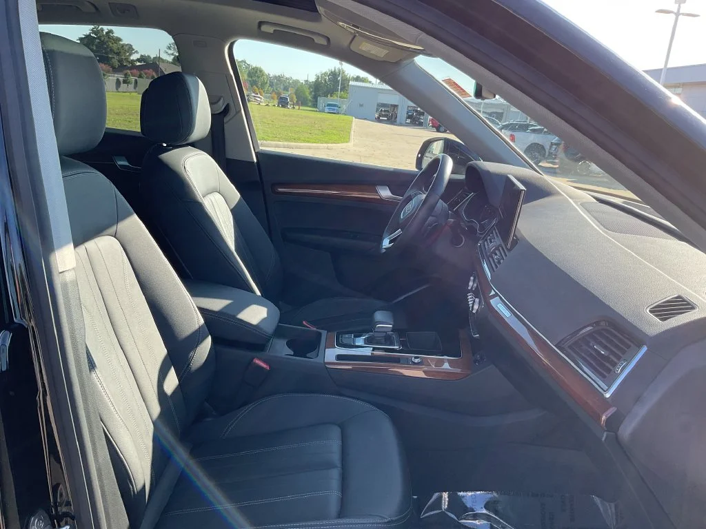 Used 2023 Black Audi 45 S line Premium image 18
