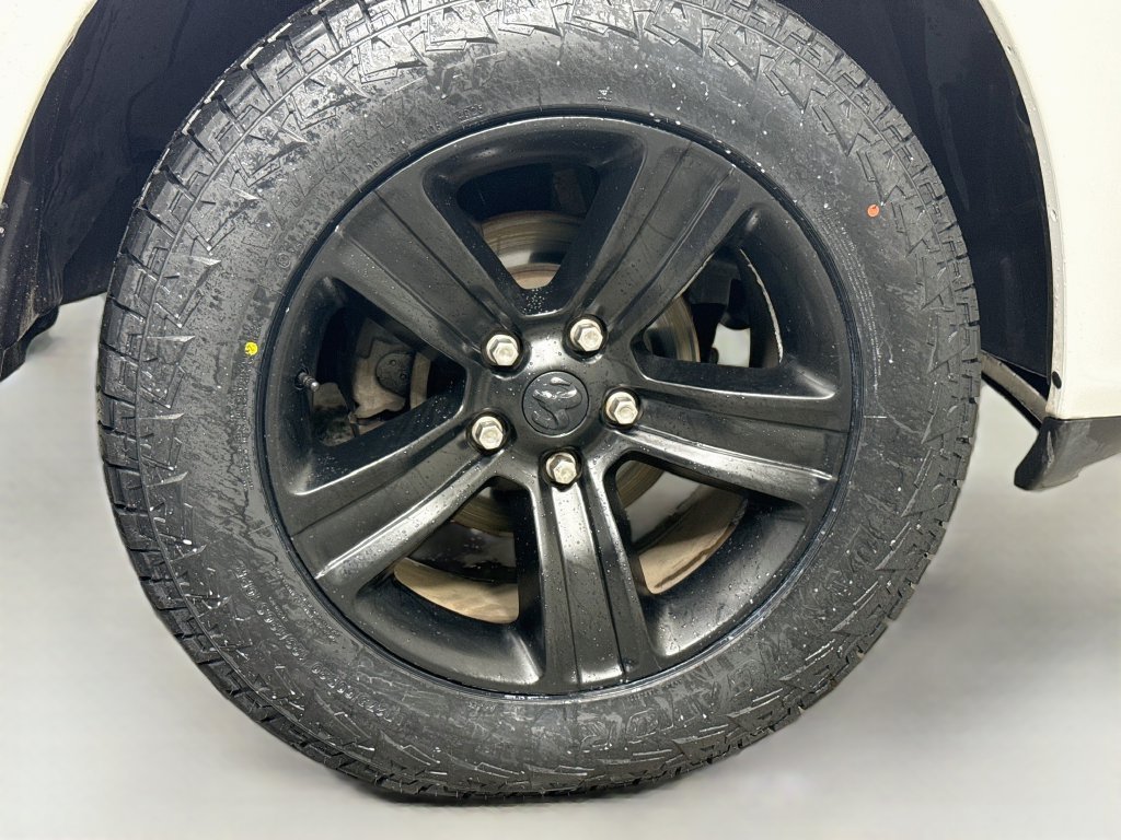Used 2017 Bright White Clearcoat Ram Night image 28