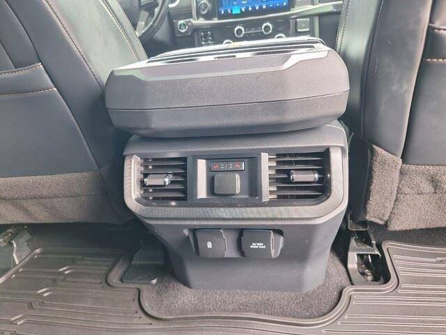 Used 2023 Agate Black Metallic Ford Platinum image 32