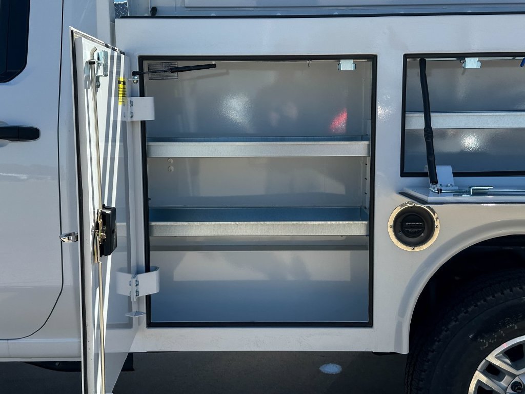 New 2026 Summit White Chevrolet WT image 14