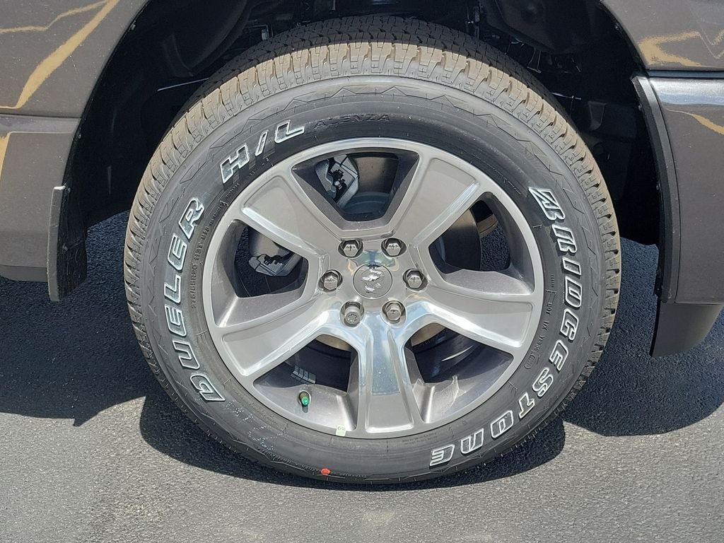 New 2026 Granite Crystal Metallic Clearcoat RAM Express image 5