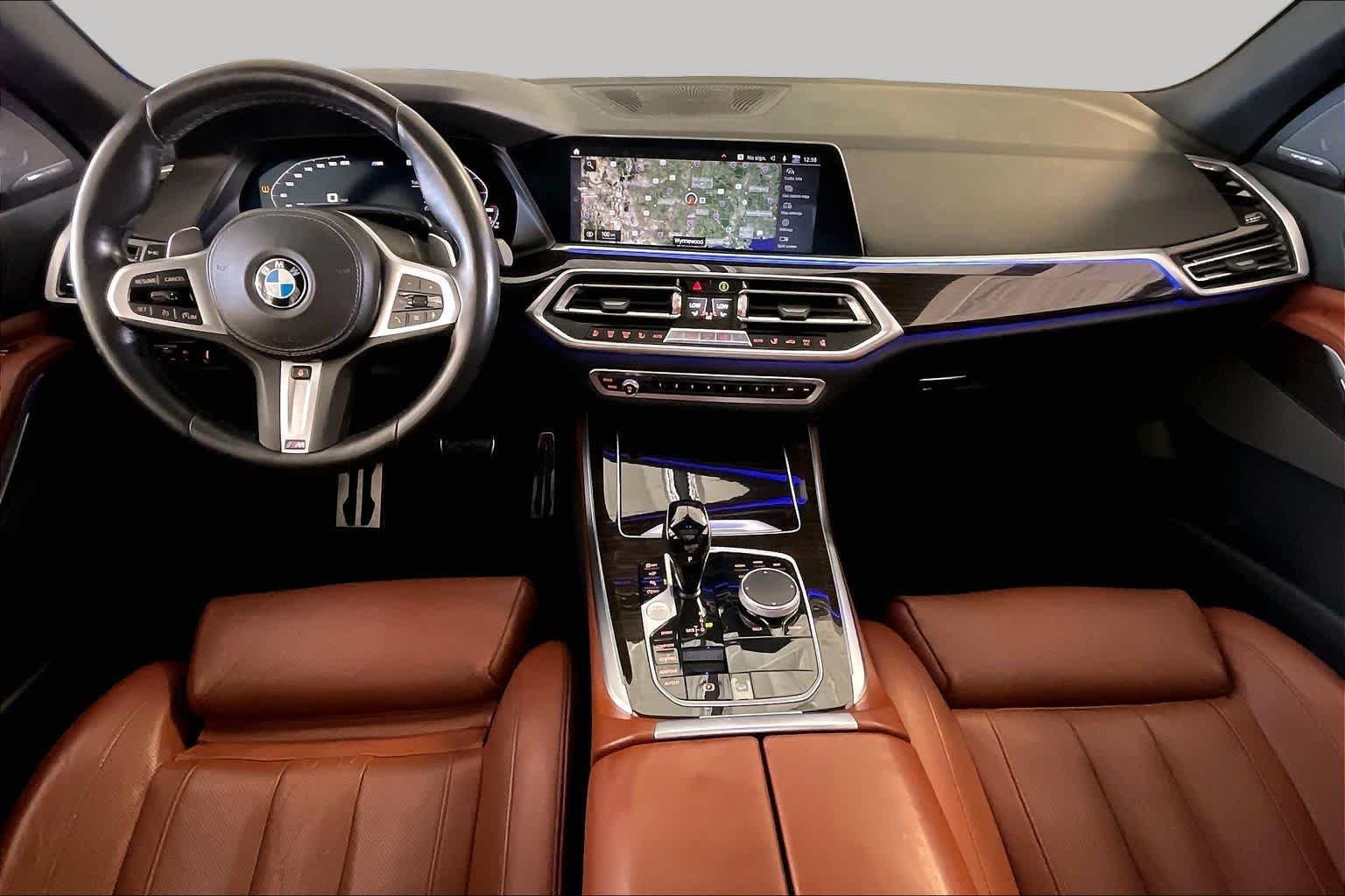 Used 2019 Phytonic Blue Metallic BMW xDrive50i image 14