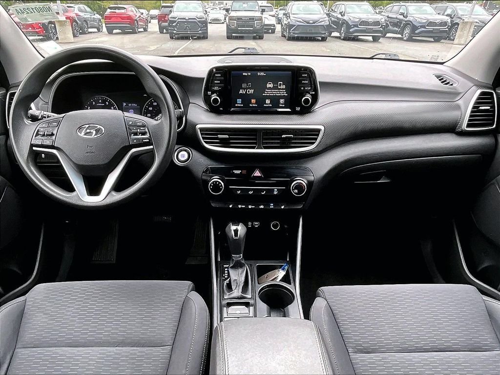 Used 2019 Black Hyundai Value image 21