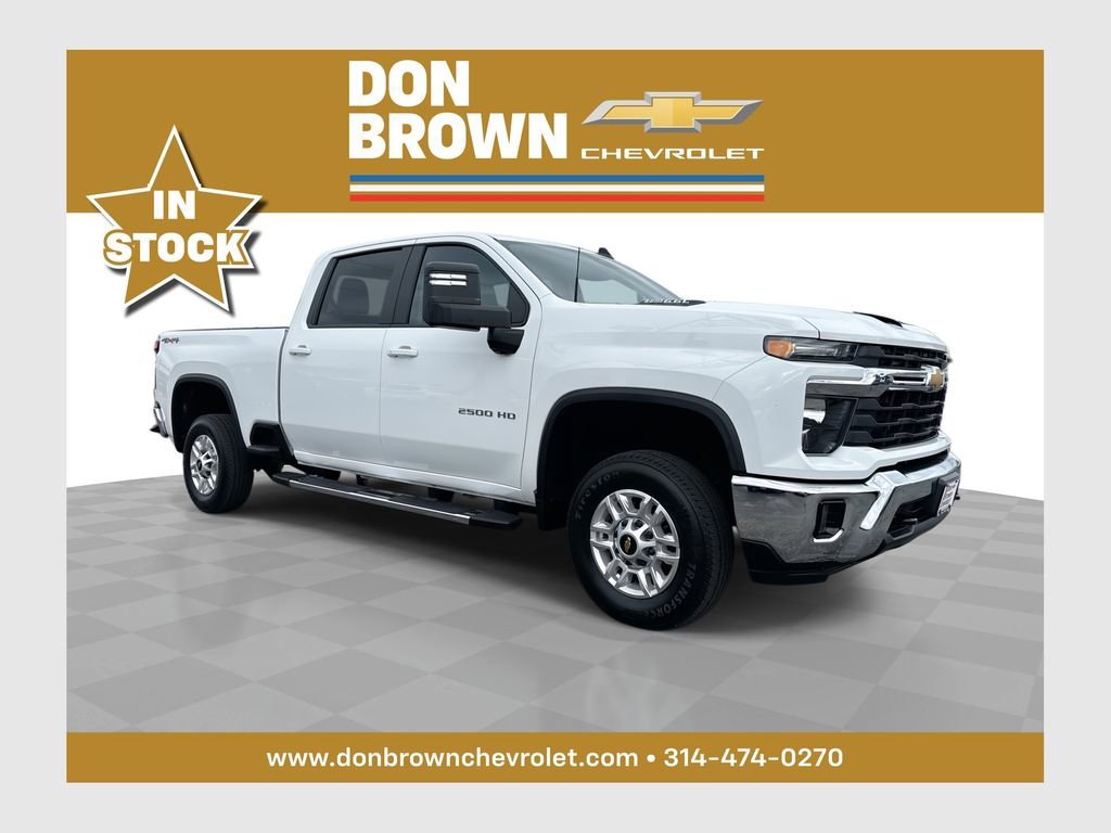 Used 2025 Summit White Chevrolet LT image 1