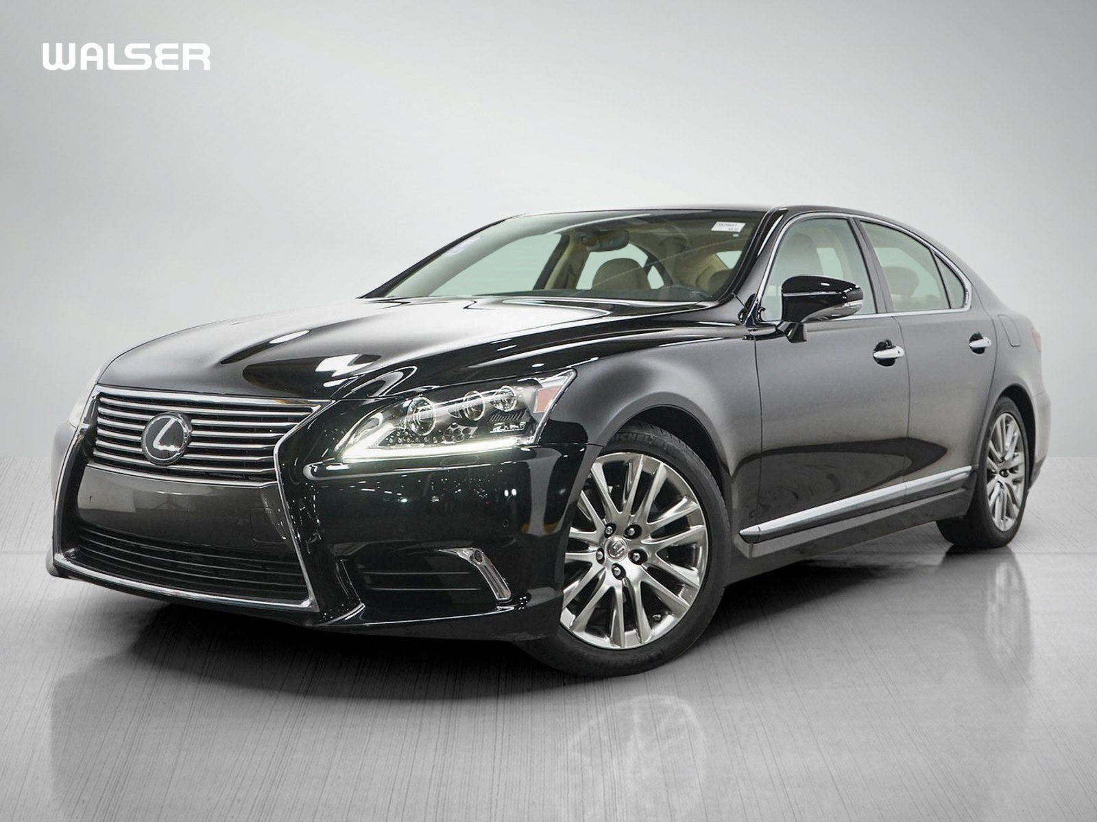 Used 2015 Obsidian Lexus 460 image 1