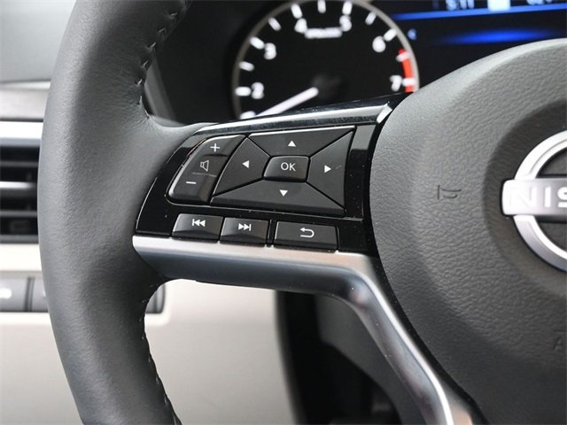 2025 Nissan Altima 2.5 SL photo 2