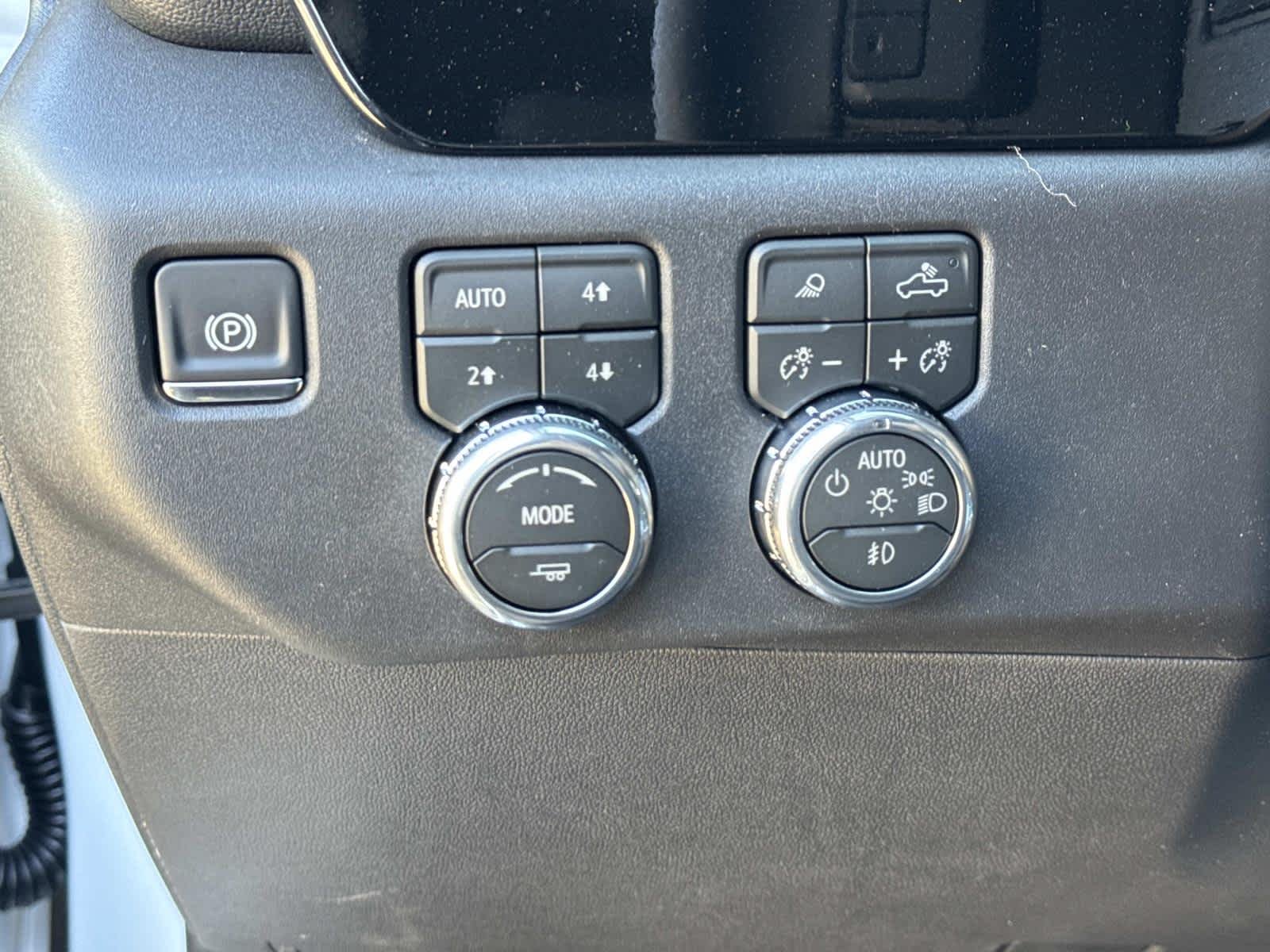 2026 GMC Sierra 1500 SLT - Photo 12