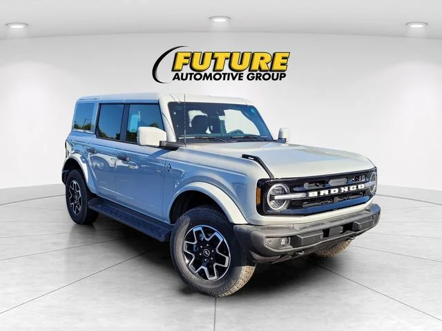 2026 Ford Bronco Outer Banks 4x4's photo