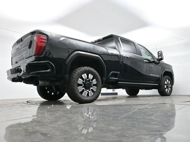 Used 2024 Onyx Black GMC Denali image 15
