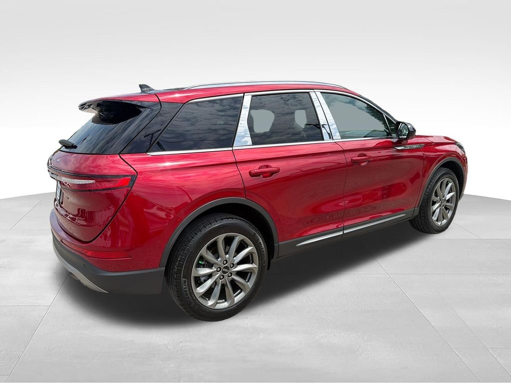 Used 2022 Red Lincoln Standard image 5
