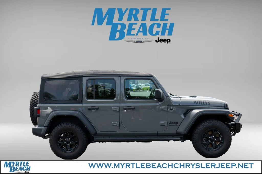 Certified Used 2022 Gray Clearcoat Jeep Unlimited Willys image 7