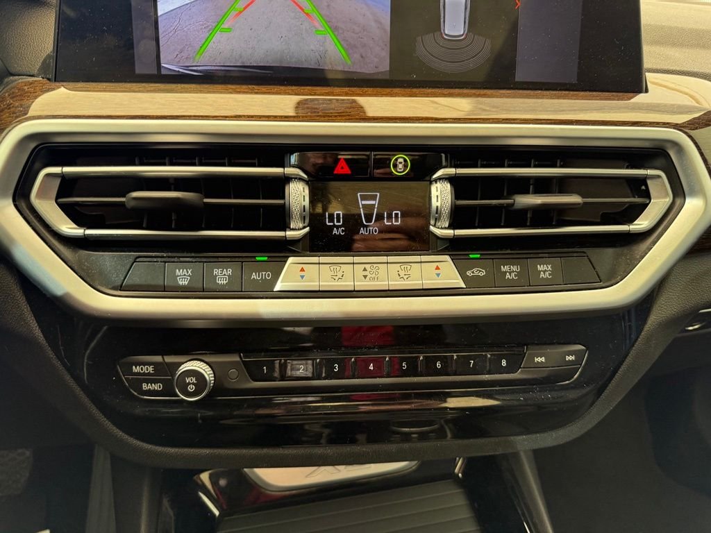 Used 2022 Jet Black BMW sDrive30i image 21