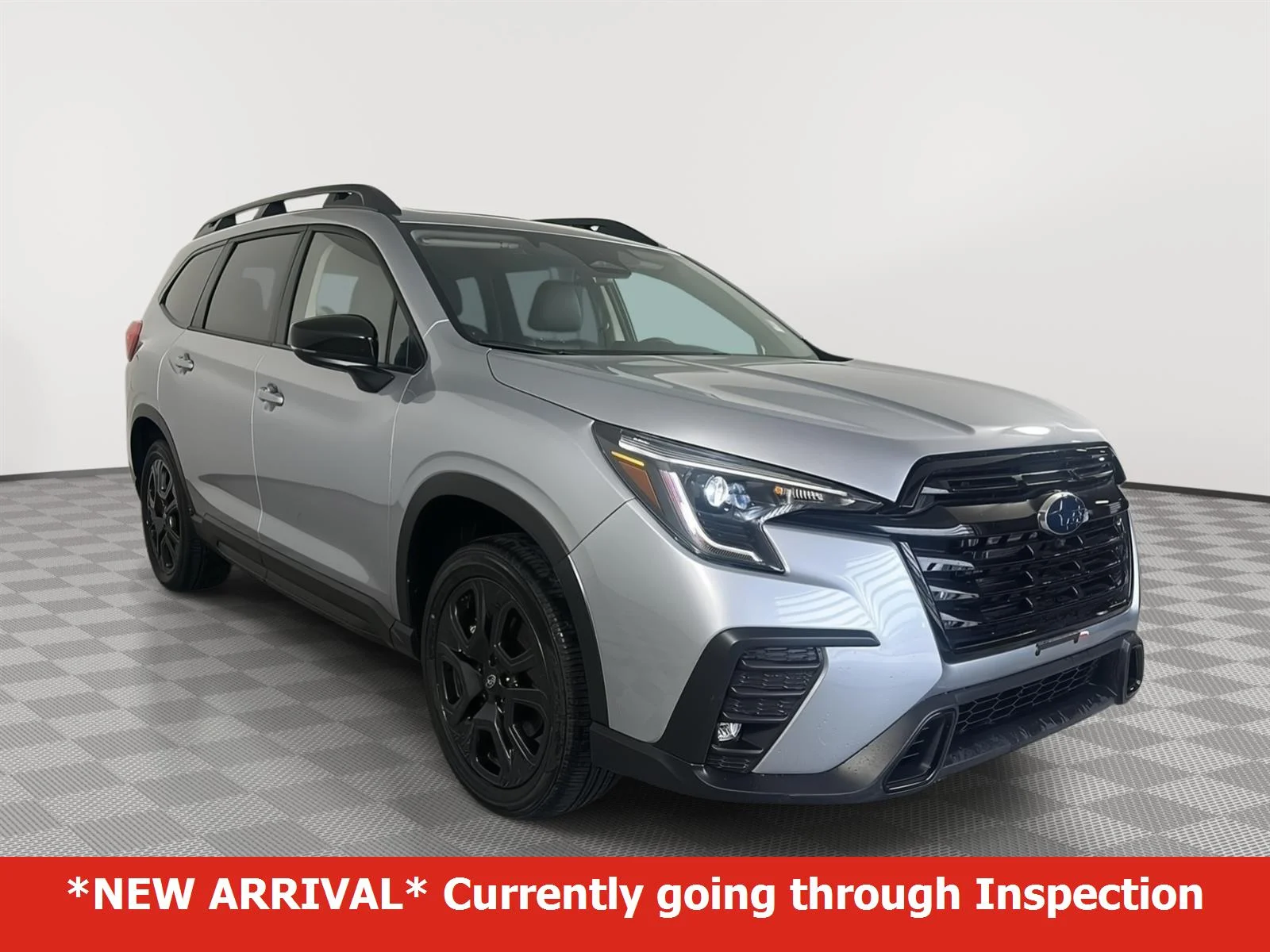 Certified Used 2025 Ice Silver Metallic Subaru Onyx Edition Touring image 1
