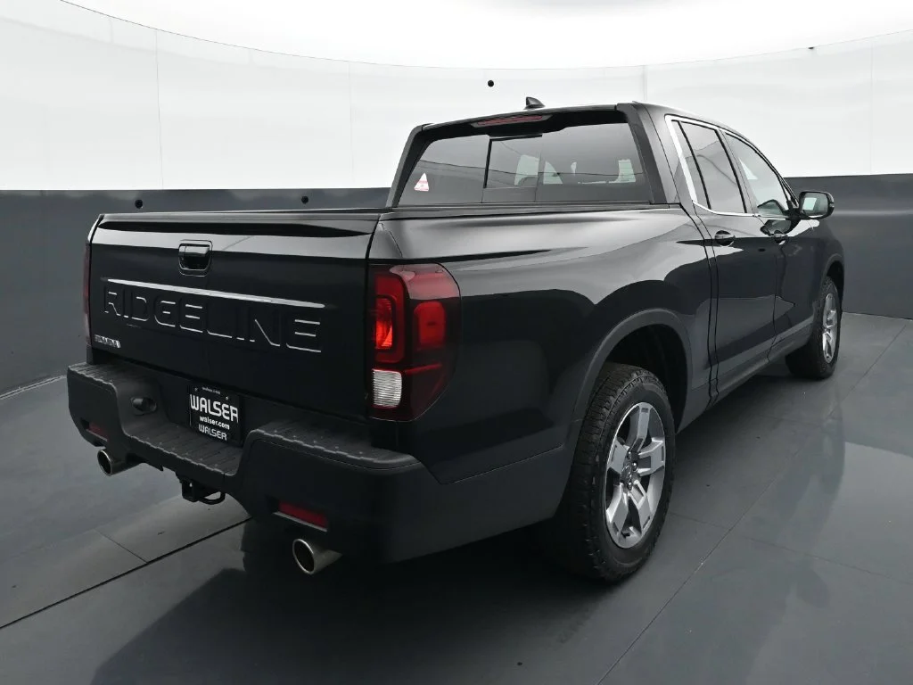 Used 2025 Black Honda RTL AWD image 6