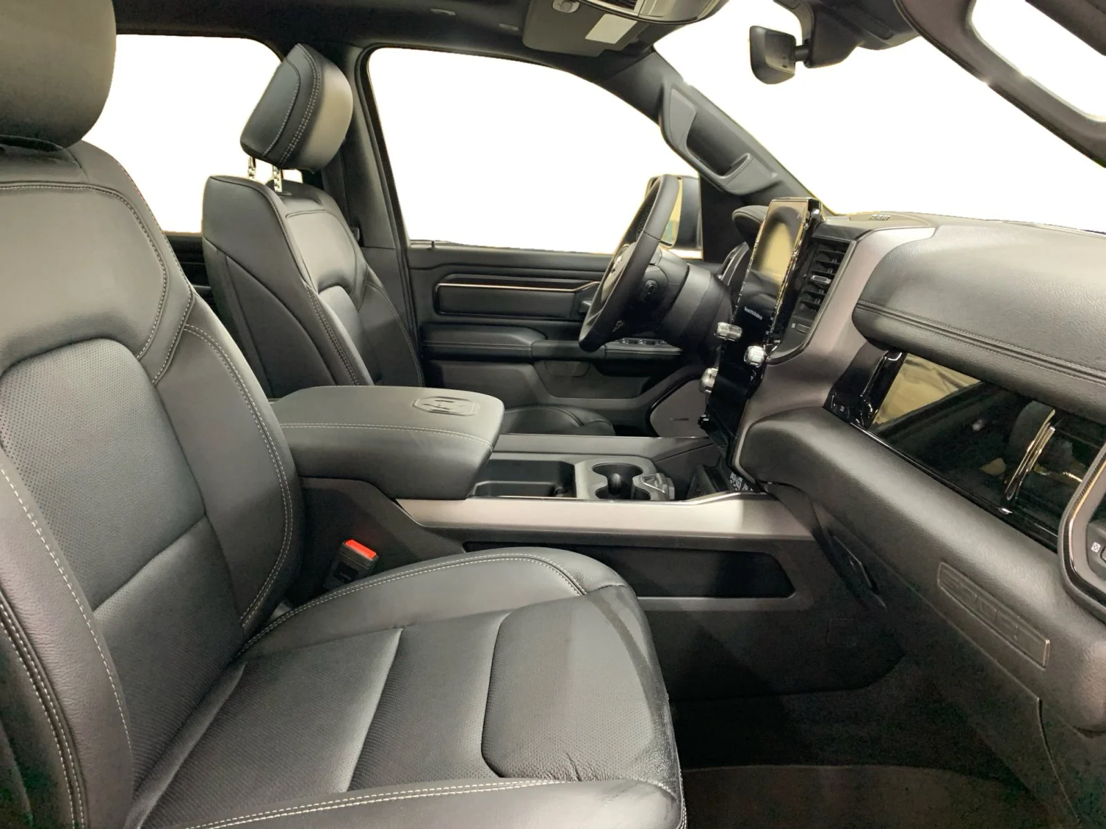 New 2026 Granite Crystal Metallic Ram Sport image 17