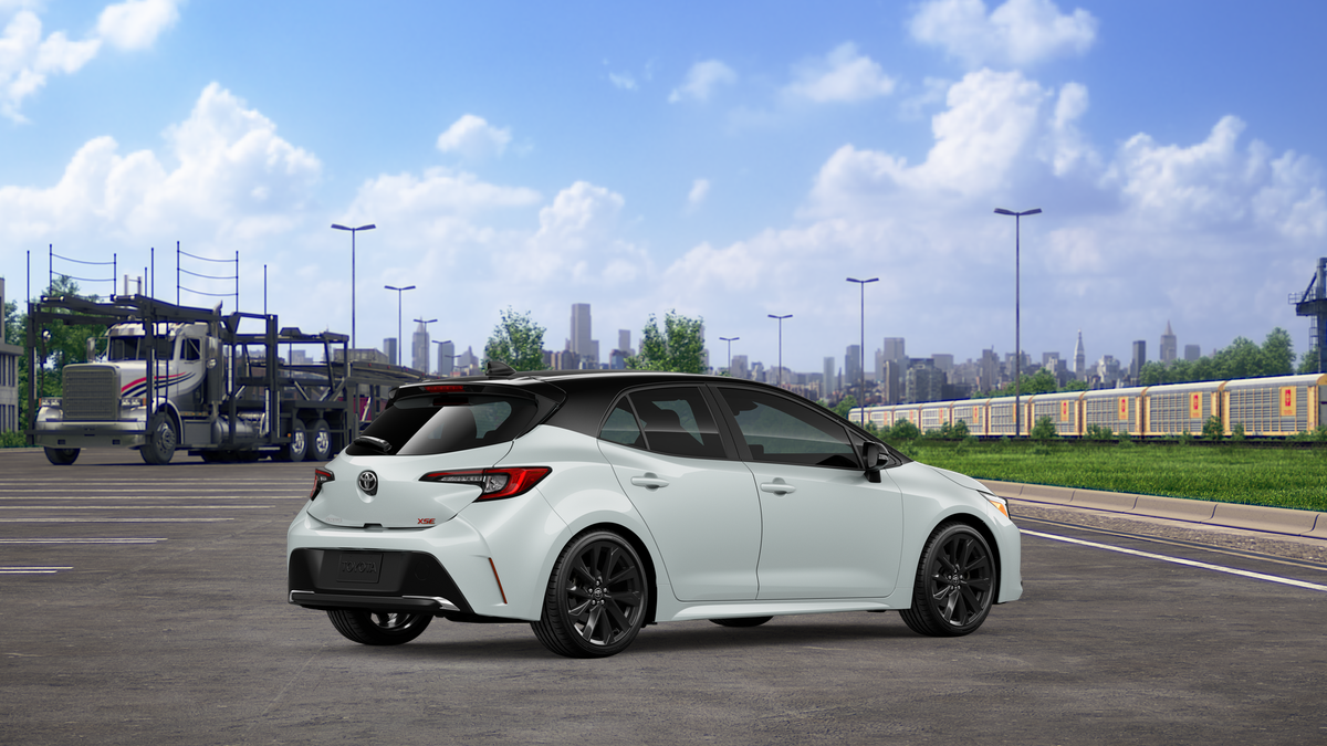 New 2026 Wind Chill Pearl with Midnight Black Metallic roof Toyota XSE image 10