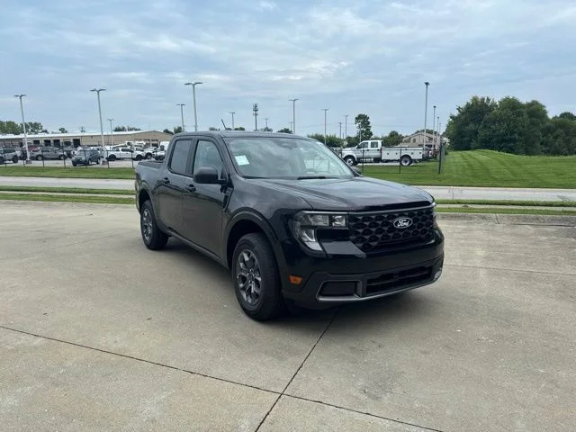 New 2026 Shadow Black Ford XLT image 32