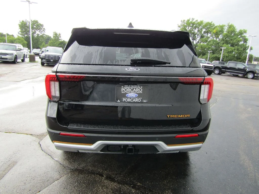 New 2026 Agate Black Metallic Ford Tremor® image 8