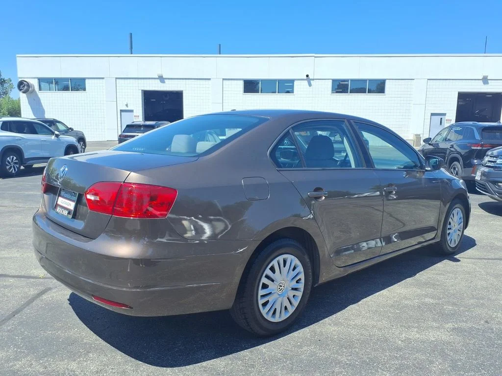 3VW2K7AJ7CM308851