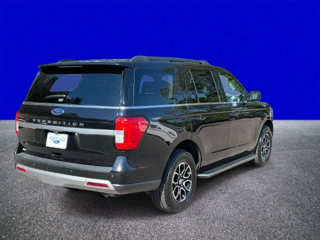 Used 2023 Black Metallic Ford XLT image 3