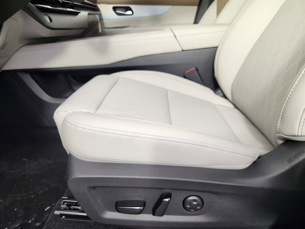 New 2026 Blue Nissan Platinum image 11