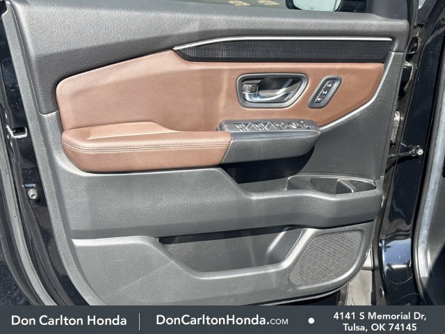 Used 2025 Crystal Black Pearl Honda Elite image 11