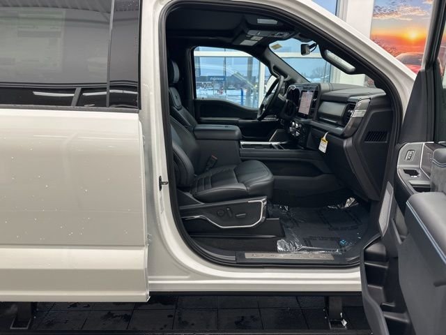 New 2026 Star White Metallic Tri-Coat Ford F-250® Platinum® image 45