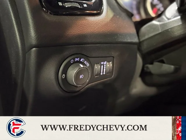 Used 2019 Gray Jeep Limited 4x4 image 18