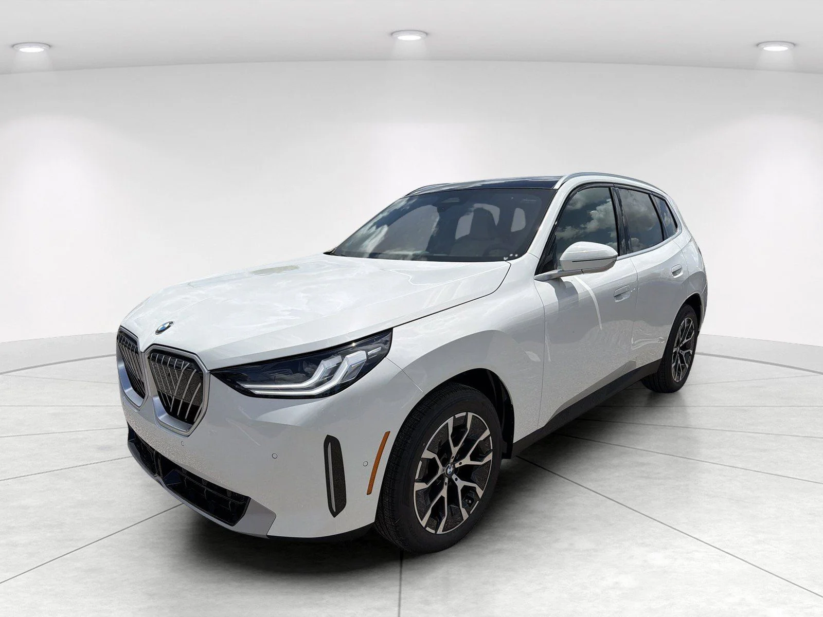 New 2026 Alpine White BMW 30 xDrive image 8