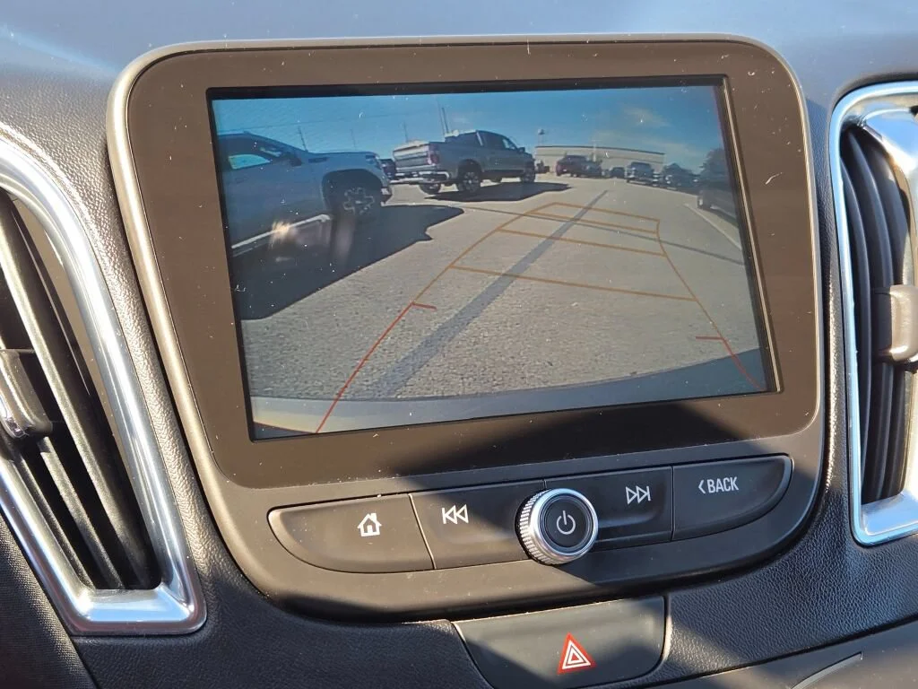 Used 2018 Gray Chevrolet LT image 23
