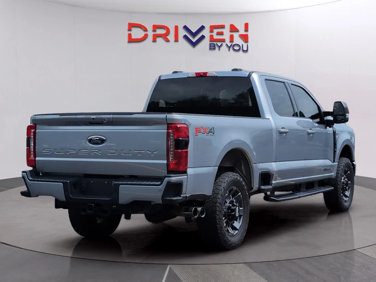 Used 2023 Iconic Silver Ford XLT image 5