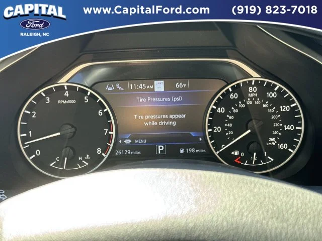 Used 2021 White Nissan Platinum image 26