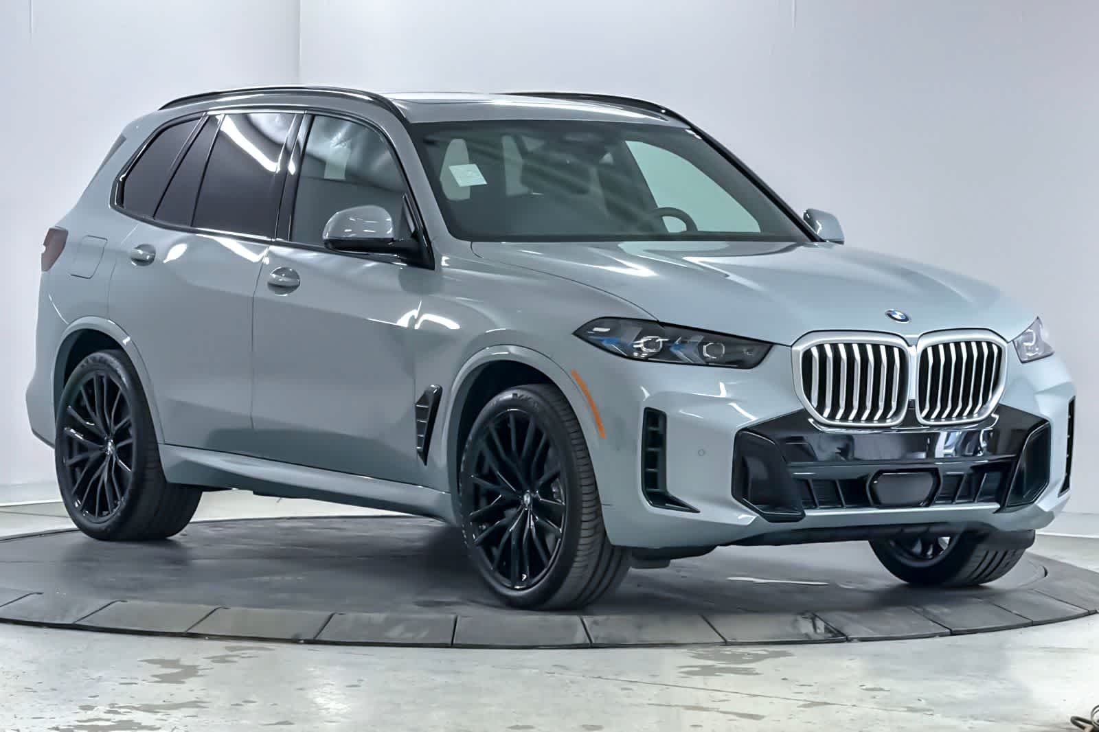 New 2026 Brooklyn Grey Metallic BMW xDrive40i image 9