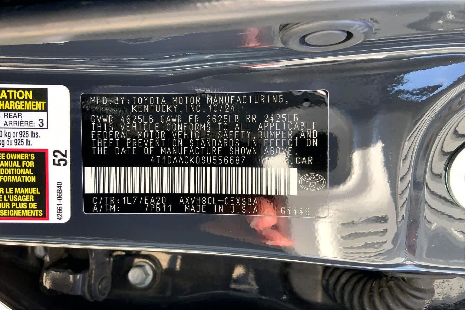Used 2025 Underground Toyota SE image 33
