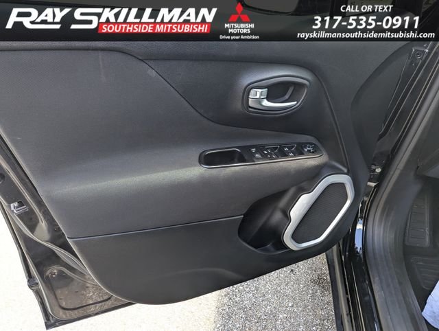 Used 2018 Black Jeep Latitude image 20