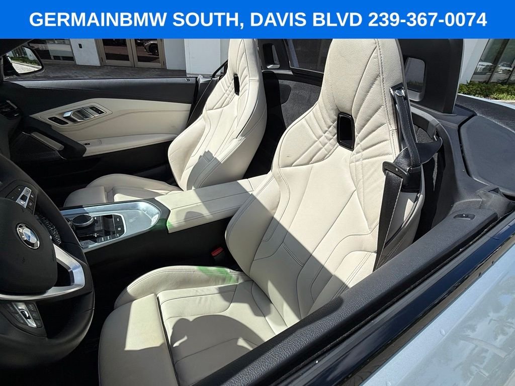 Used 2021 Glacier Silver Metallic BMW sDrive30i image 20