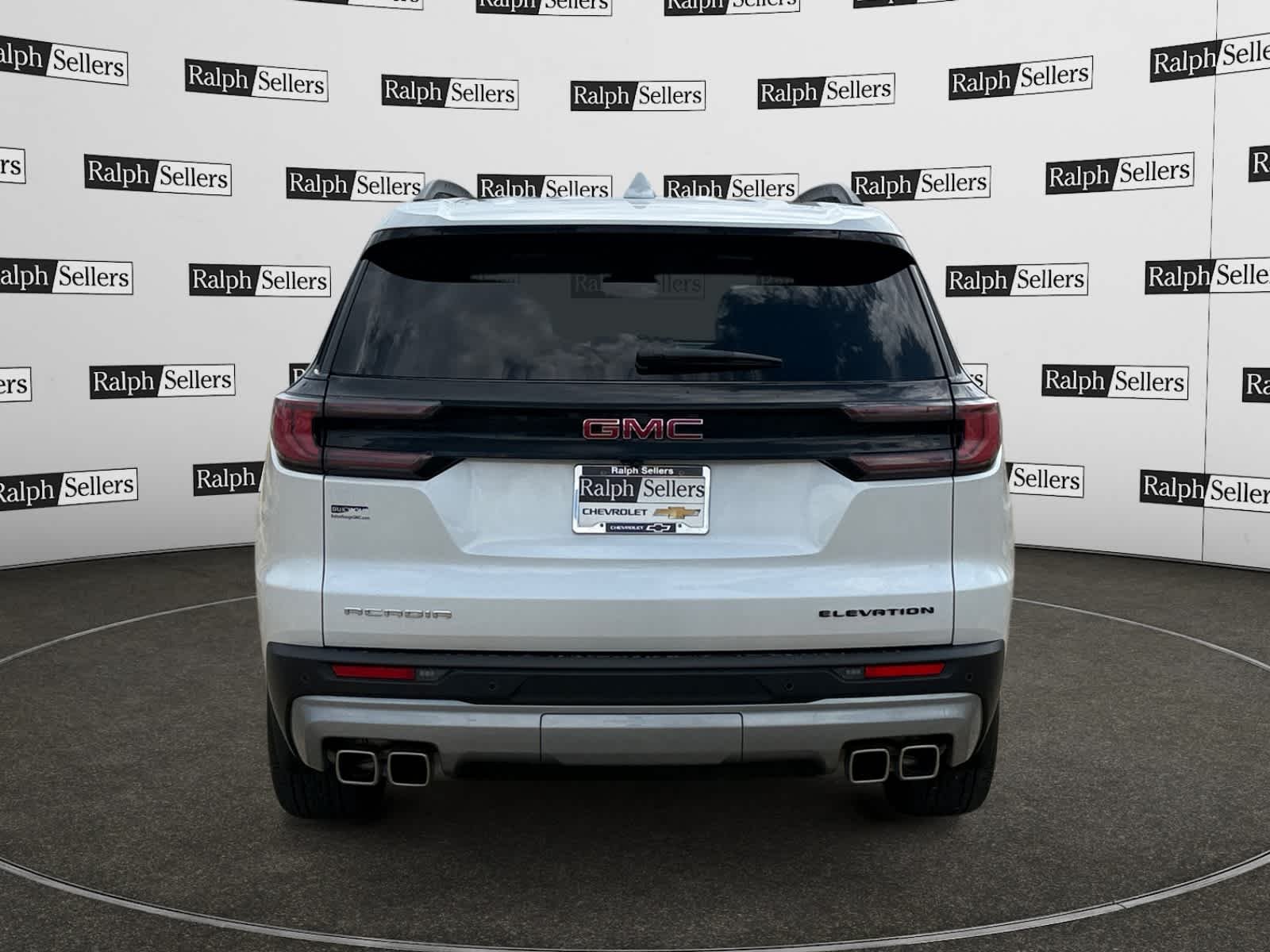 Used 2025 White Frost Tricoat GMC Elevation image 5