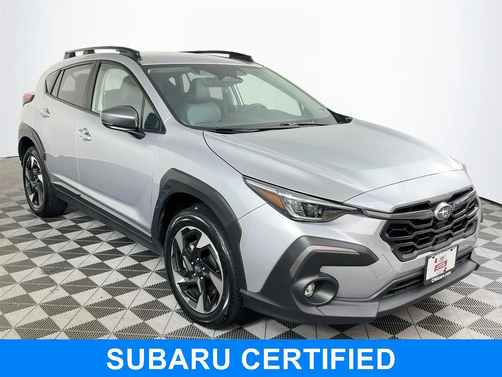Used 2025 Ice Silver Metallic Subaru Limited image 1