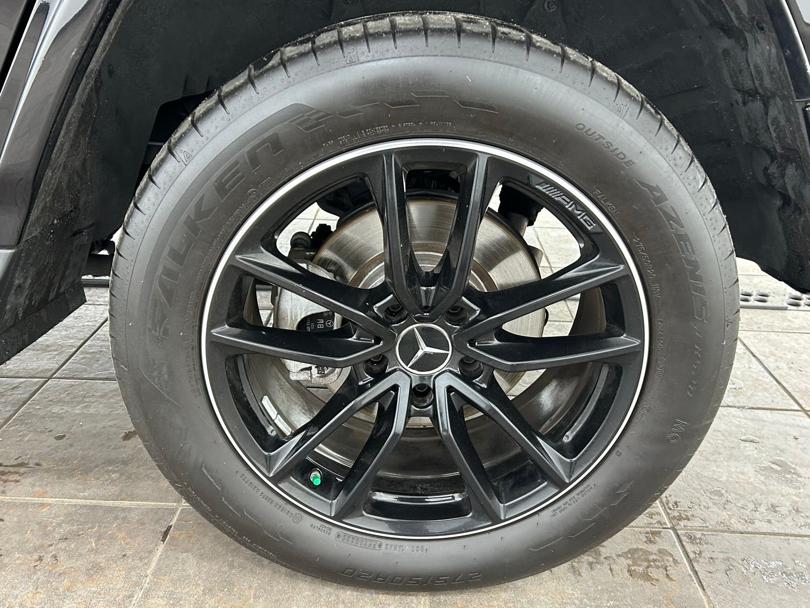 Used 2025 Obsidian Black Metallic Mercedes-Benz G 550 image 38